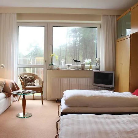 Fritz-wischer-strasse 7, Whg. Behr, Nr. 4 *